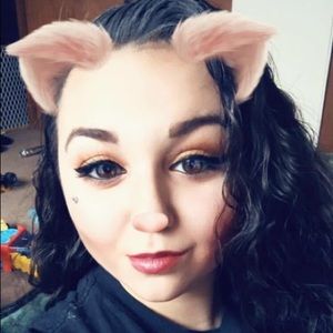 Meet your Posher, Micheala